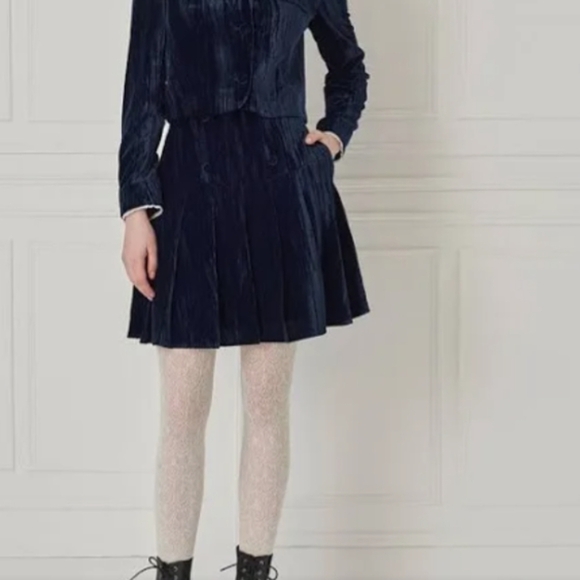 Simons Dresses & Skirts - SIMONS BLUE VELVET SKIRT SIZE X SMALL